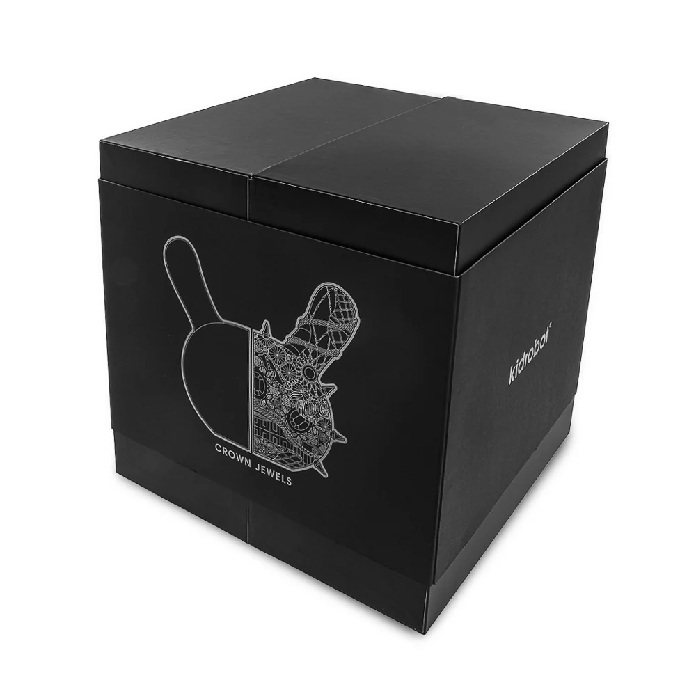 20th Anniversary Dunny Head 12" Art Figure - "Crown Jewels" by Tristan Eaton - White & Silver Edition (Limited Edition of 300) - Image 20