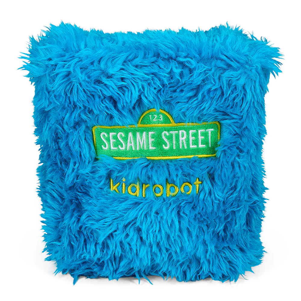 Sesame Street 8" Cookie Monster Interactive Plush Snack Bag - Image 3