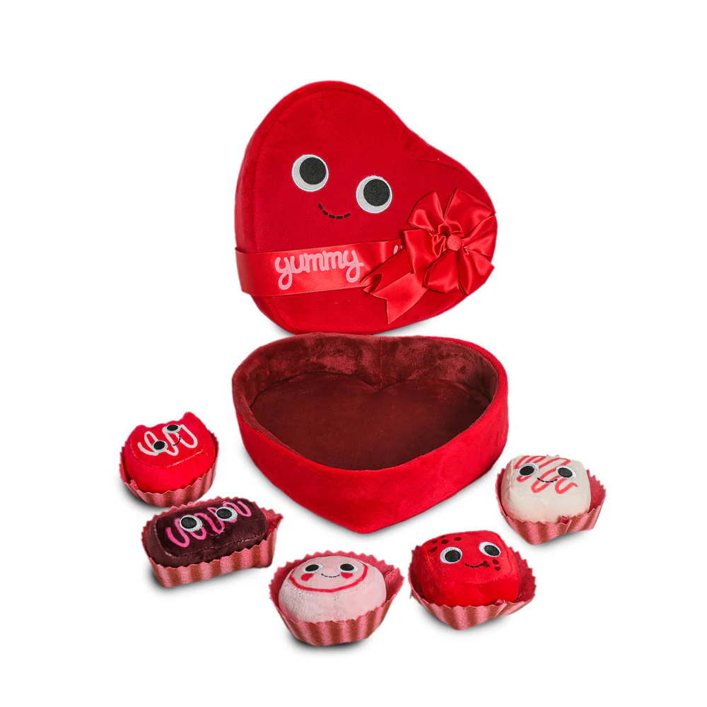 Yummy World Amore the Heart Box of Chocolates Interactive Plush - Image 4
